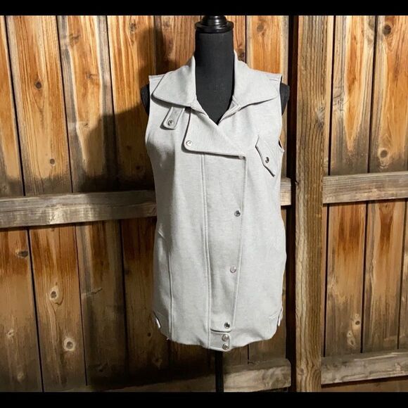 Guess vest gray sleeveless zipper snaps pockets Sz Small NWOT - Picture 1 of 7